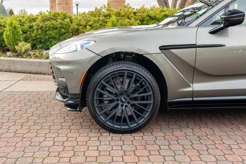 2026 Aston Martin DBX 707