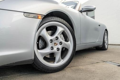2002 Porsche 911 Carrera Cabriolet