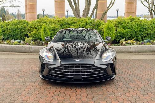 2026 Aston Martin Vantage Base