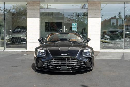 2025 Aston Martin Vantage Base