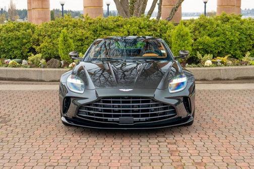 2025 Aston Martin Vantage Base
