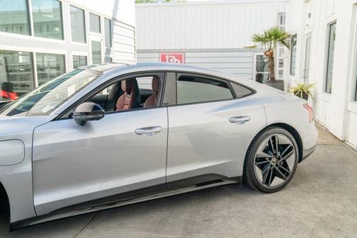 2023 Audi RS e-tron GT Base