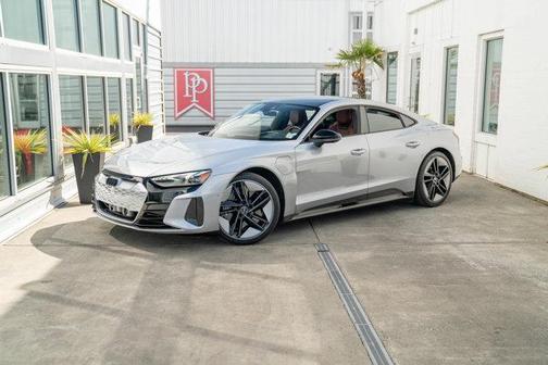 2023 Audi RS e-tron GT Base