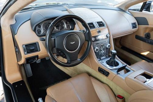 2015 Aston Martin V8 Vantage Base