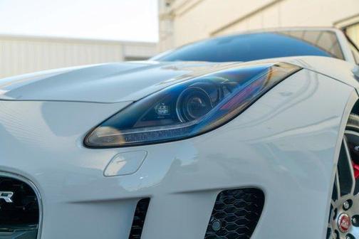 Polaris White 2017 Jaguar F-TYPE R