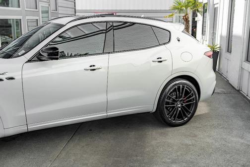2022 Maserati Levante Modena S
