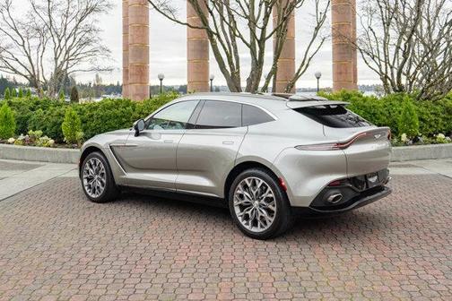 2021 Aston Martin DBX Base