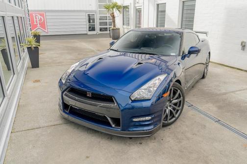 2014 Nissan GT-R Premium