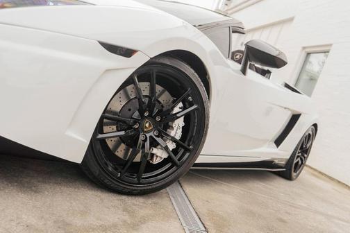 2011 Lamborghini Gallardo LP570-4 Performante