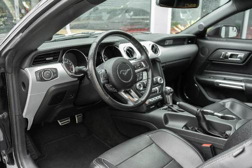 2016 Ford Shelby GT350 Base