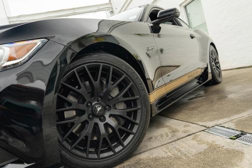 2016 Ford Shelby GT350 Base