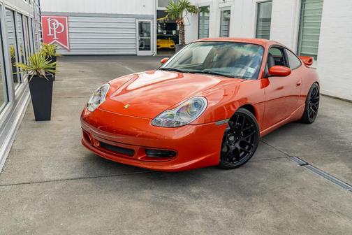2001 Porsche 911 Carrera
