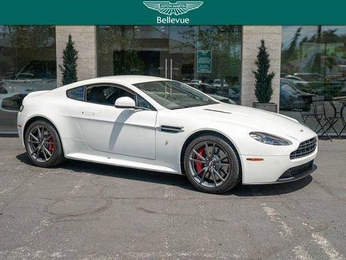 2015 Aston Martin Vantage GT Base