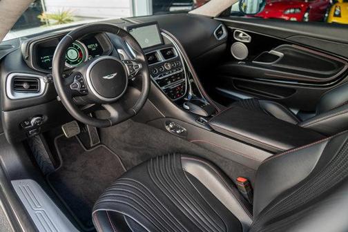 2019 Aston Martin DB11 V8