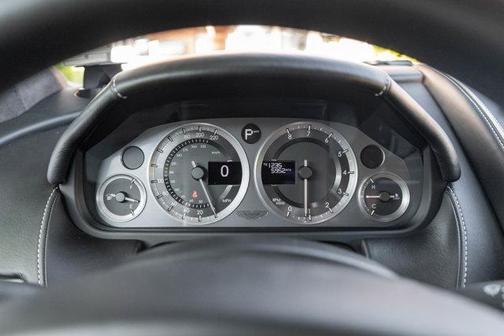 2013 Aston Martin DB9 Volante