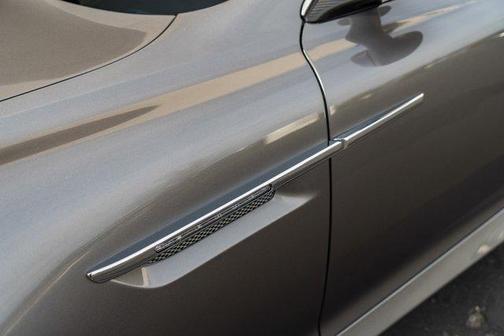 2013 Aston Martin DB9 Volante