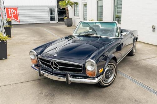 Dark Blue 1971 Mercedes-Benz 280SL