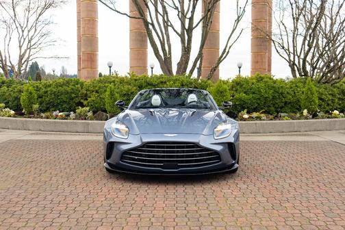 2026 Aston Martin Vantage Base