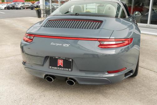 2018 Porsche 911