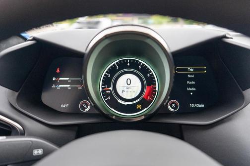 2022 Aston Martin Vantage 