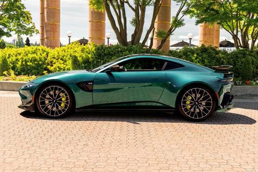 Aston Martin Racing Green 2023 Aston Martin Vantage F1 Edition