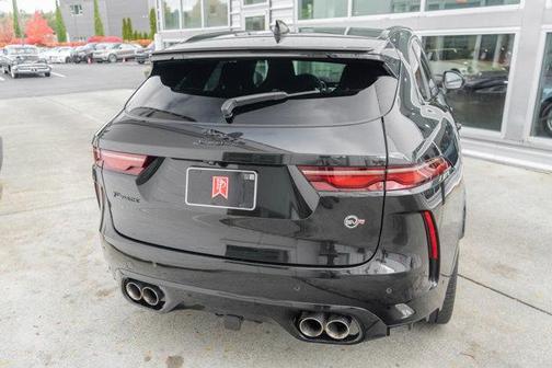 2022 Jaguar F-PACE SVR