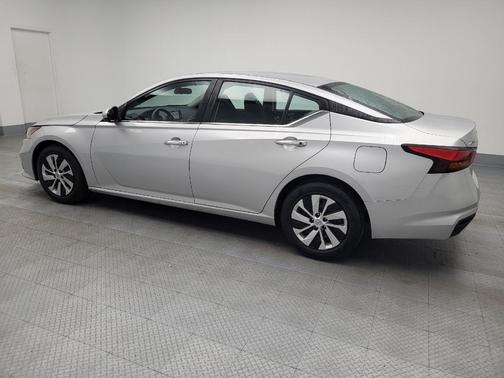2022 Nissan Altima S FWD