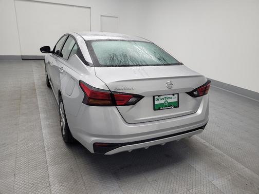2022 Nissan Altima S FWD