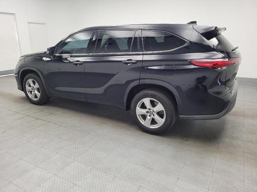 Midnight Black Metallic 2021 Toyota Highlander L