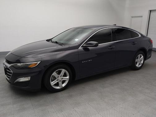 Gray 2025 Chevrolet Malibu 1LS