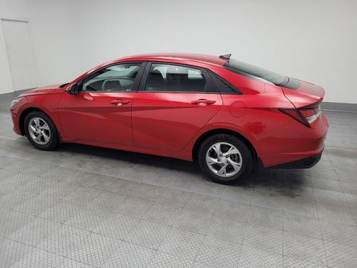 2023 Hyundai ELANTRA SE