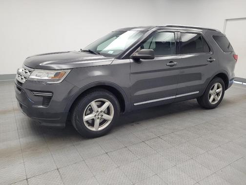 Magnetic Metallic 2018 Ford Explorer XLT
