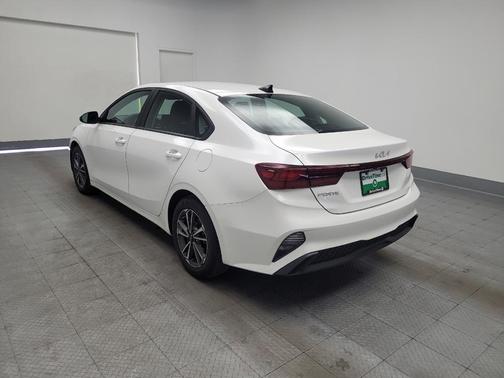 Snow White Pearl 2024 Kia Forte LXS