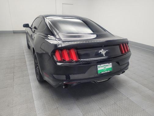 2017 Ford Mustang V6