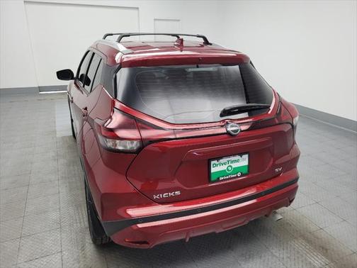 2022 Nissan Kicks SV