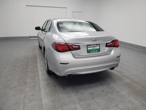 2017 INFINITI Q70L 3.7