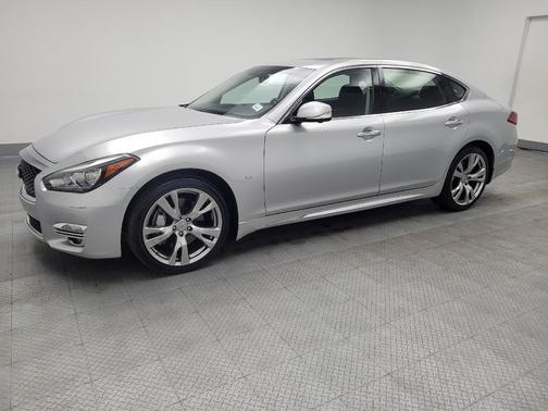 2017 INFINITI Q70L 3.7