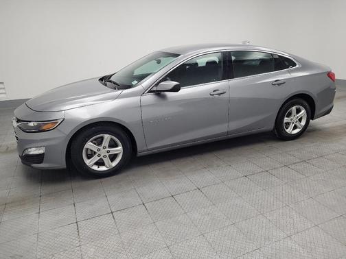 Sterling Gray Metallic 2024 Chevrolet Malibu FWD 1LT