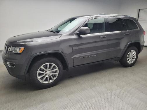 Granite Crystal Metallic Clearcoat 2021 Jeep Grand Cherokee Laredo