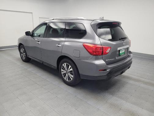 2020 Nissan Pathfinder SV