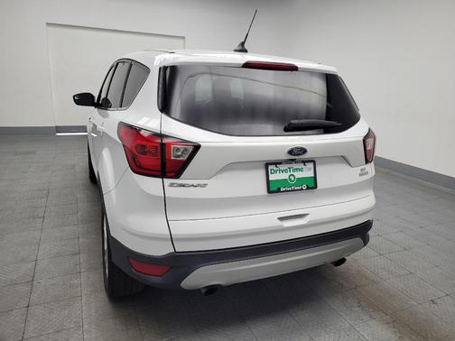 White 2019 Ford Escape SE