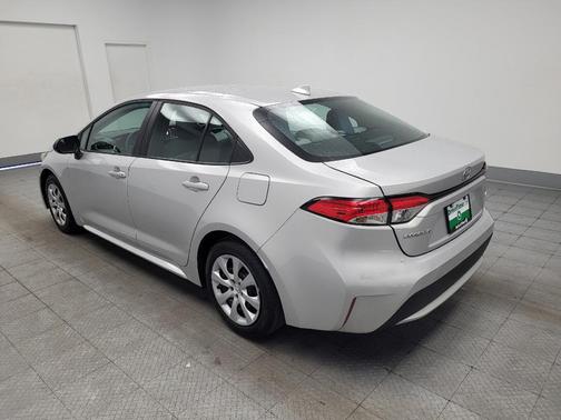 Classic Silver Metallic 2021 Toyota Corolla LE