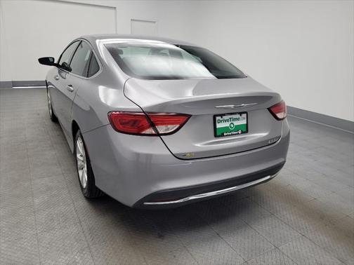 2017 Chrysler 200 Limited
