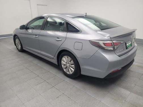 2016 Hyundai SONATA Hybrid SE