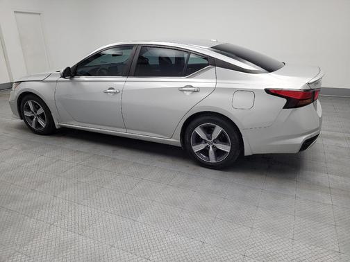 2021 Nissan Altima 2.5 SV