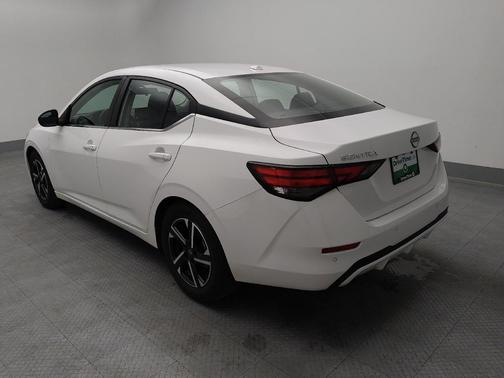White 2025 Nissan Sentra SV