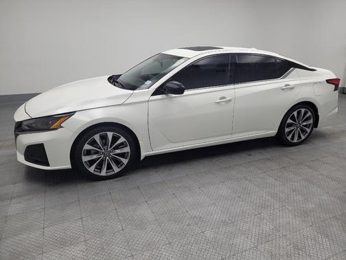 2024 Nissan Altima SR FWD