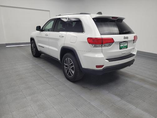 2019 Jeep Grand Cherokee Laredo