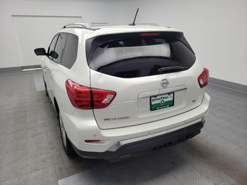 2018 Nissan Pathfinder SL