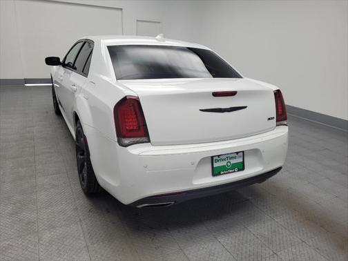 2020 Chrysler 300 Touring